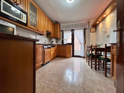 Kitchen of Flat for sale in Santurtzi   with Terrace