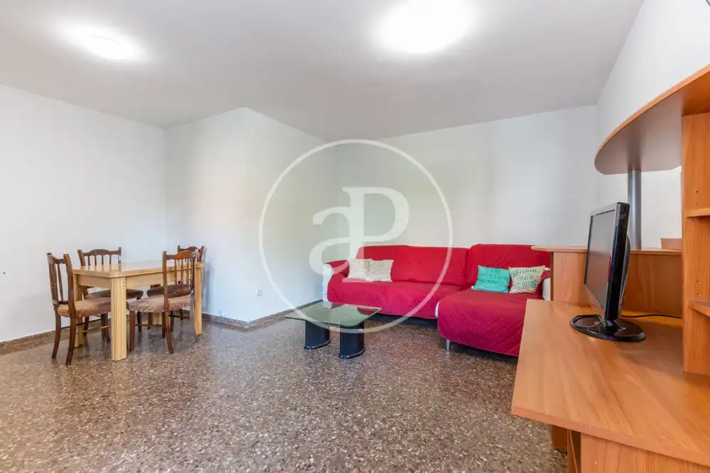 Living room of Flat for rent in Valencia  with Heating, Terrace and Furnished