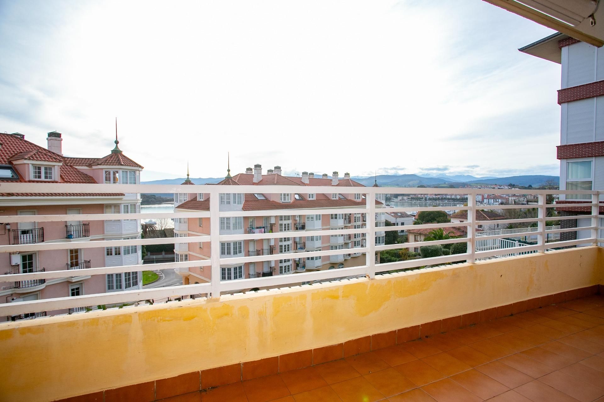 Dormitori de Pis en venda en San Vicente de la Barquera amb Calefacció