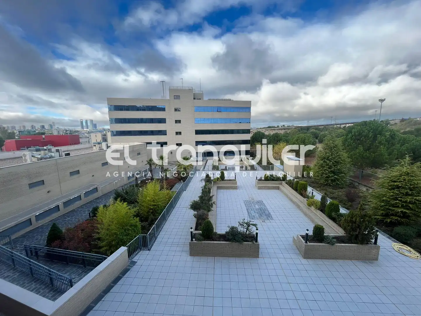 Terrace of Duplexes for sale in Madrid  with Air Conditioner, Swimming Pool and Furnished