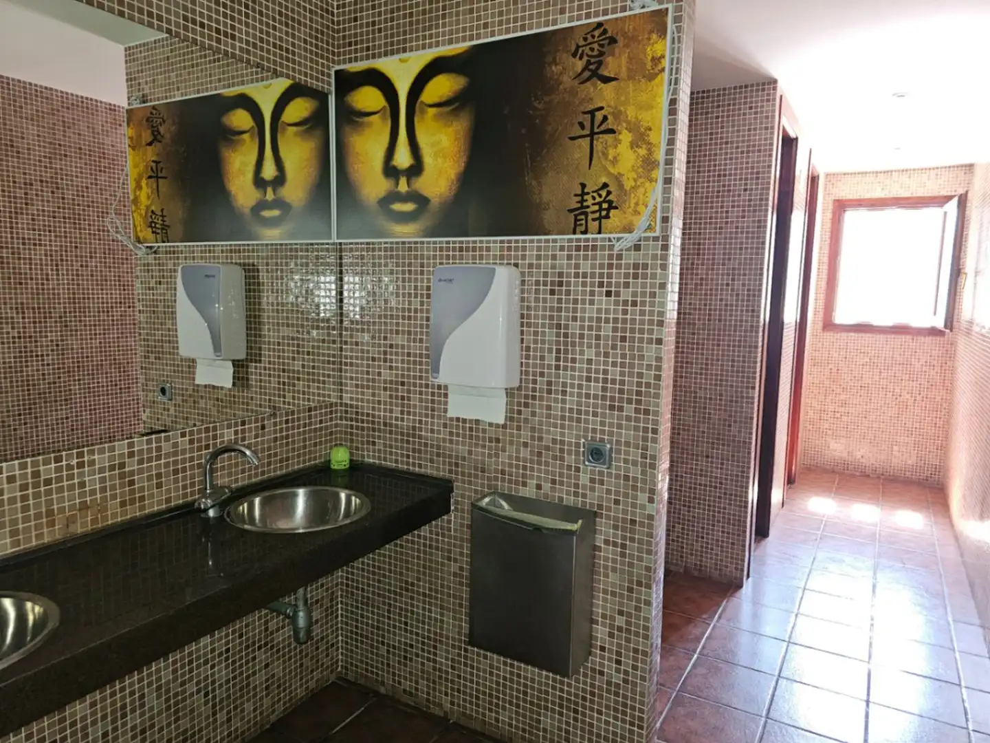 Baño de Local en venta en Alcalà de Xivert con Amueblado