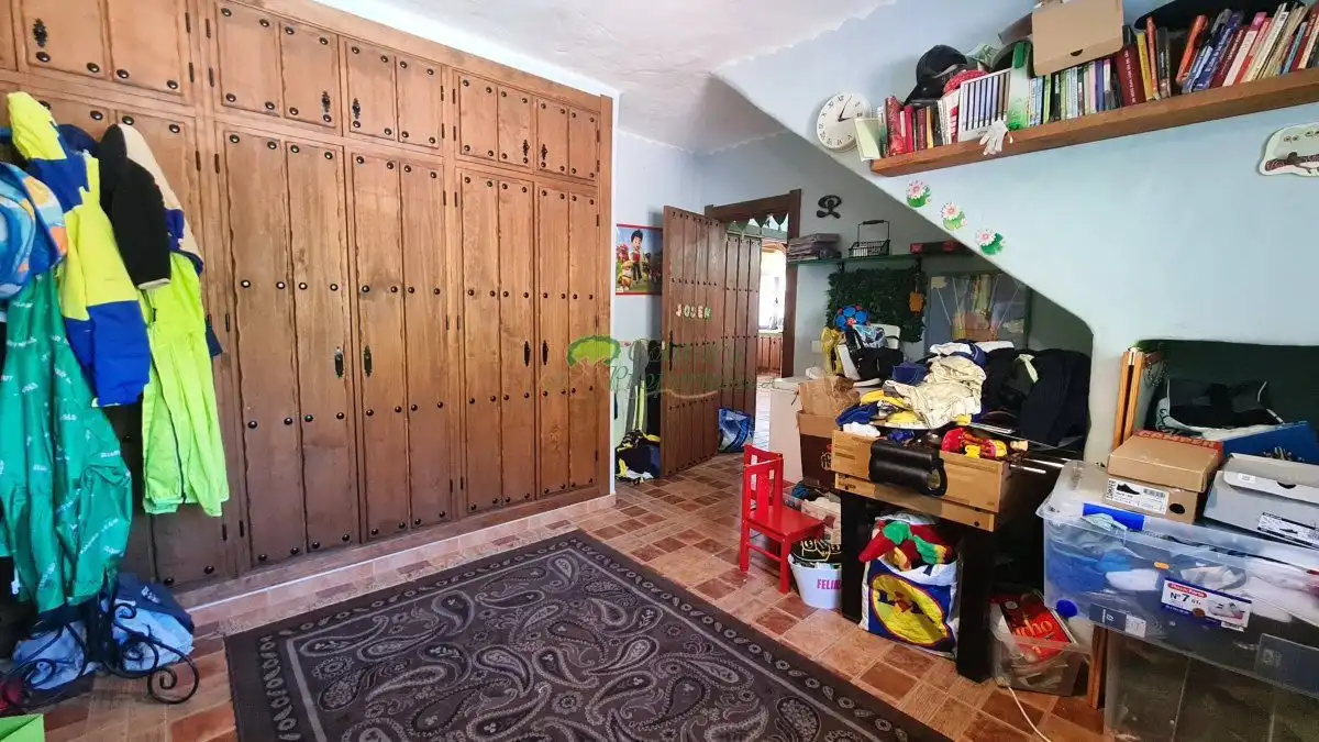 Finca rústica en venda en Canillas de Albaida amb Aire condicionat, Calefacció i Jardí privat
