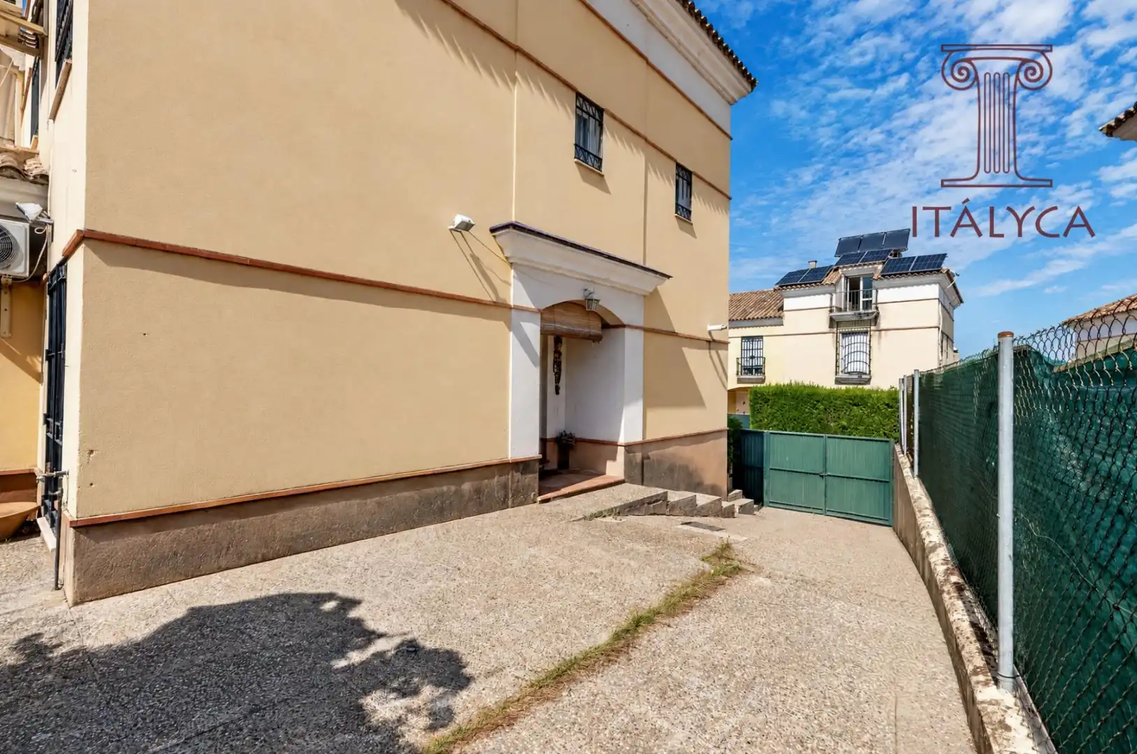 Casa aparellada amb terrassa en venda a Avenida Avenida Clara Campoamor, imagen 29