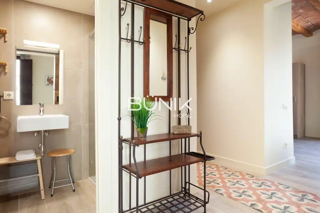 Flat for rent in Barcelona  with Air Conditioner, Heating and Parquet flooring