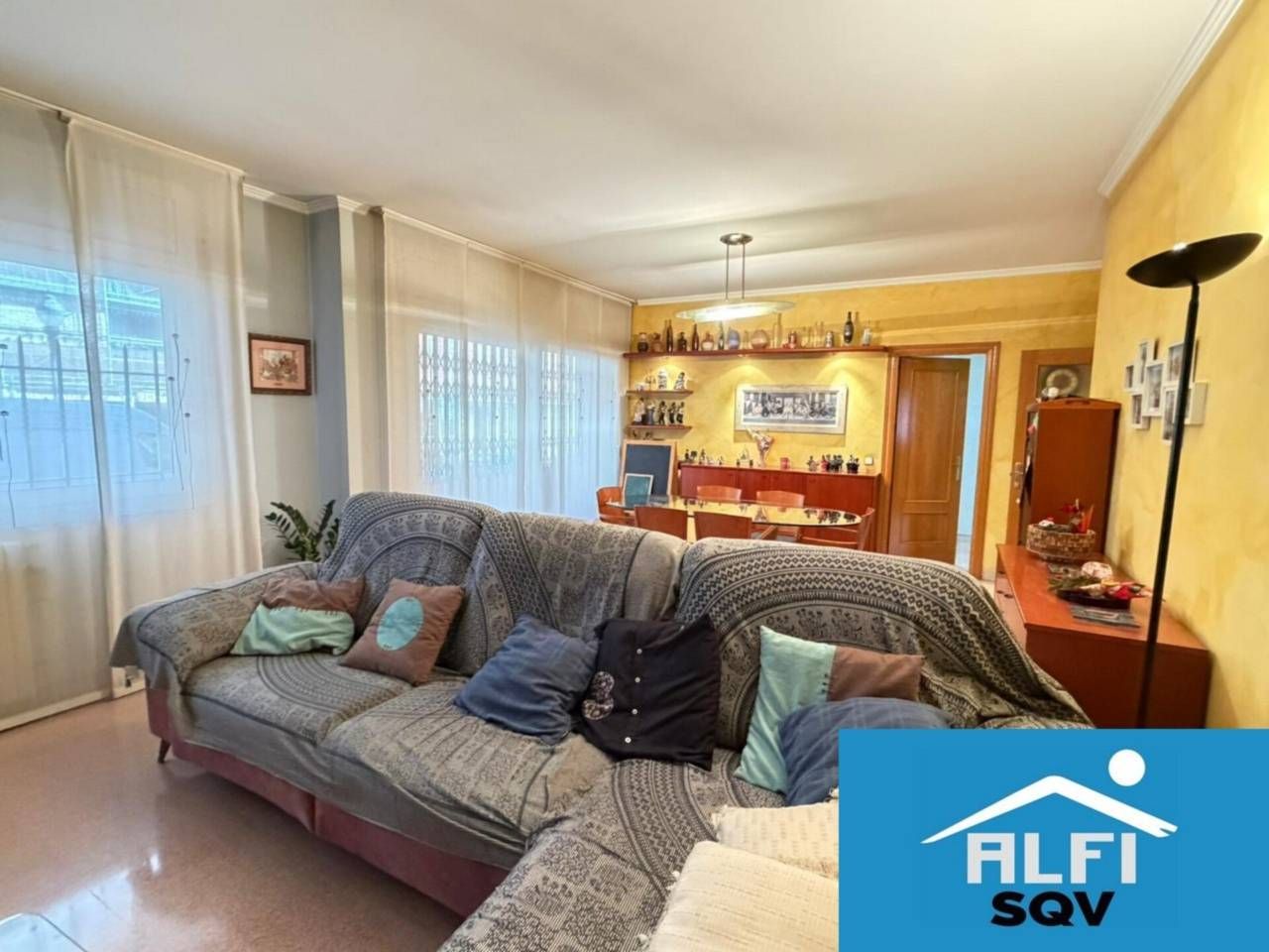 Sala d'estar de Pis en venda en Sant Quirze del Vallès amb Calefacció, Traster i Moblat