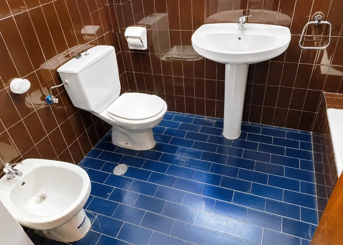 Bany de Apartament en venda en Pareja amb Calefacció, Terrassa i Traster