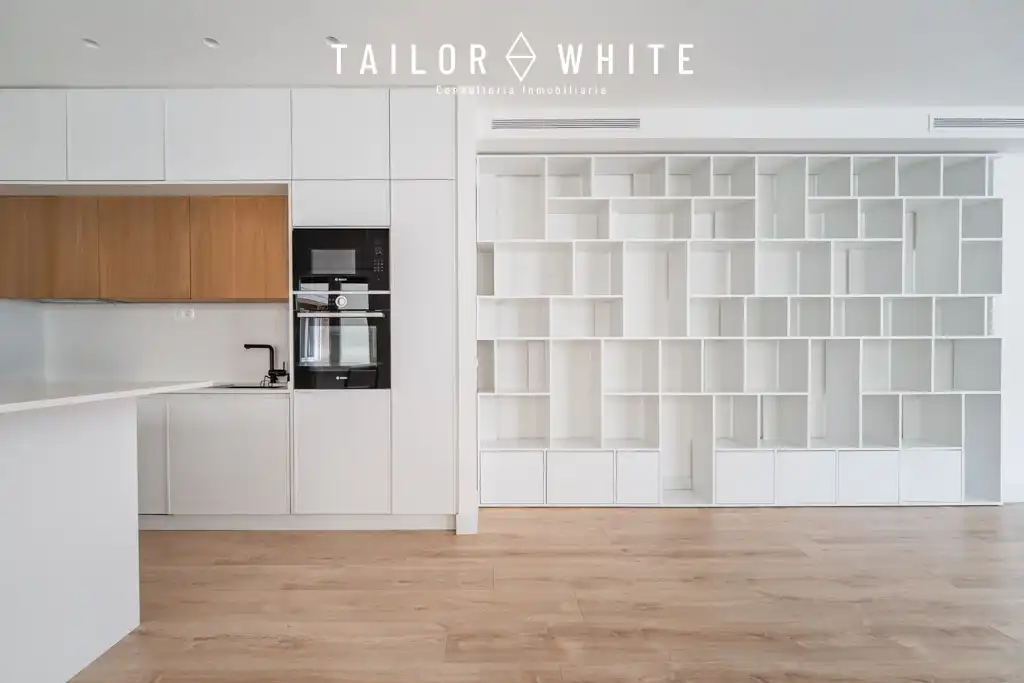 Wohnzimmer von Wohnung zur Miete in Madrid mit Klimaanlage, Heizung und Ofen