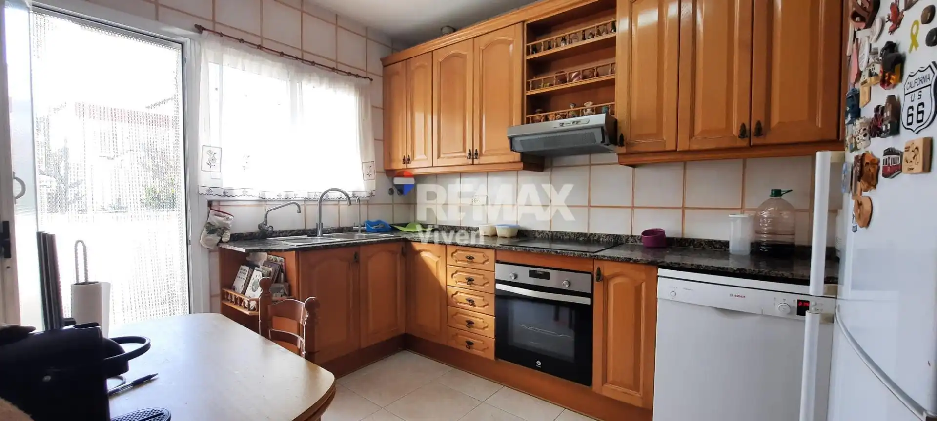 Cocina de Casa adosada en venta en Vilanova i la Geltrú con Aire acondicionado, Jardín privado y Terraza