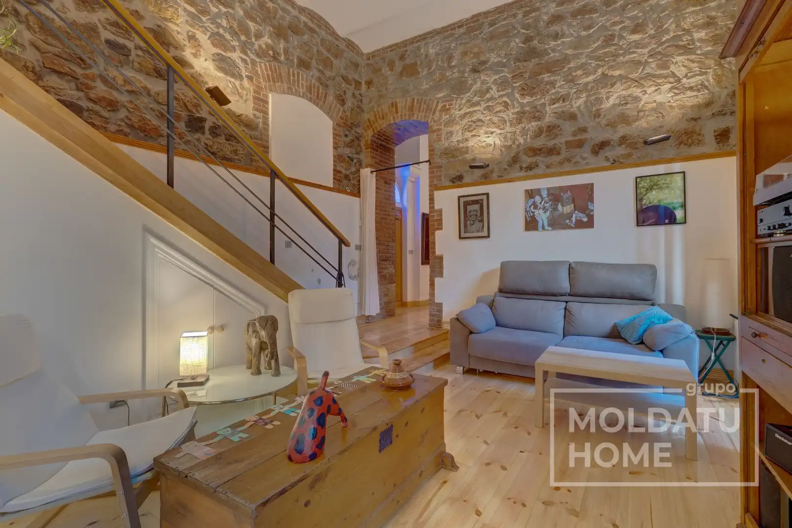 Sala d'estar de Pis en venda en Donostia - San Sebastián  amb Calefacció i Terrassa