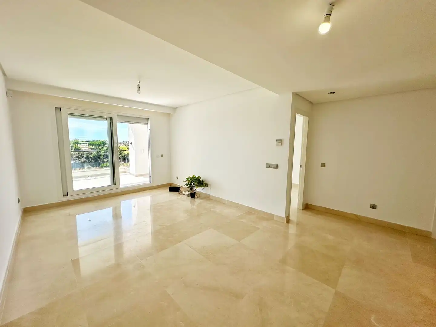 Apartamento con piscina en venta en Calle Los Arqueros 100, imagen 2