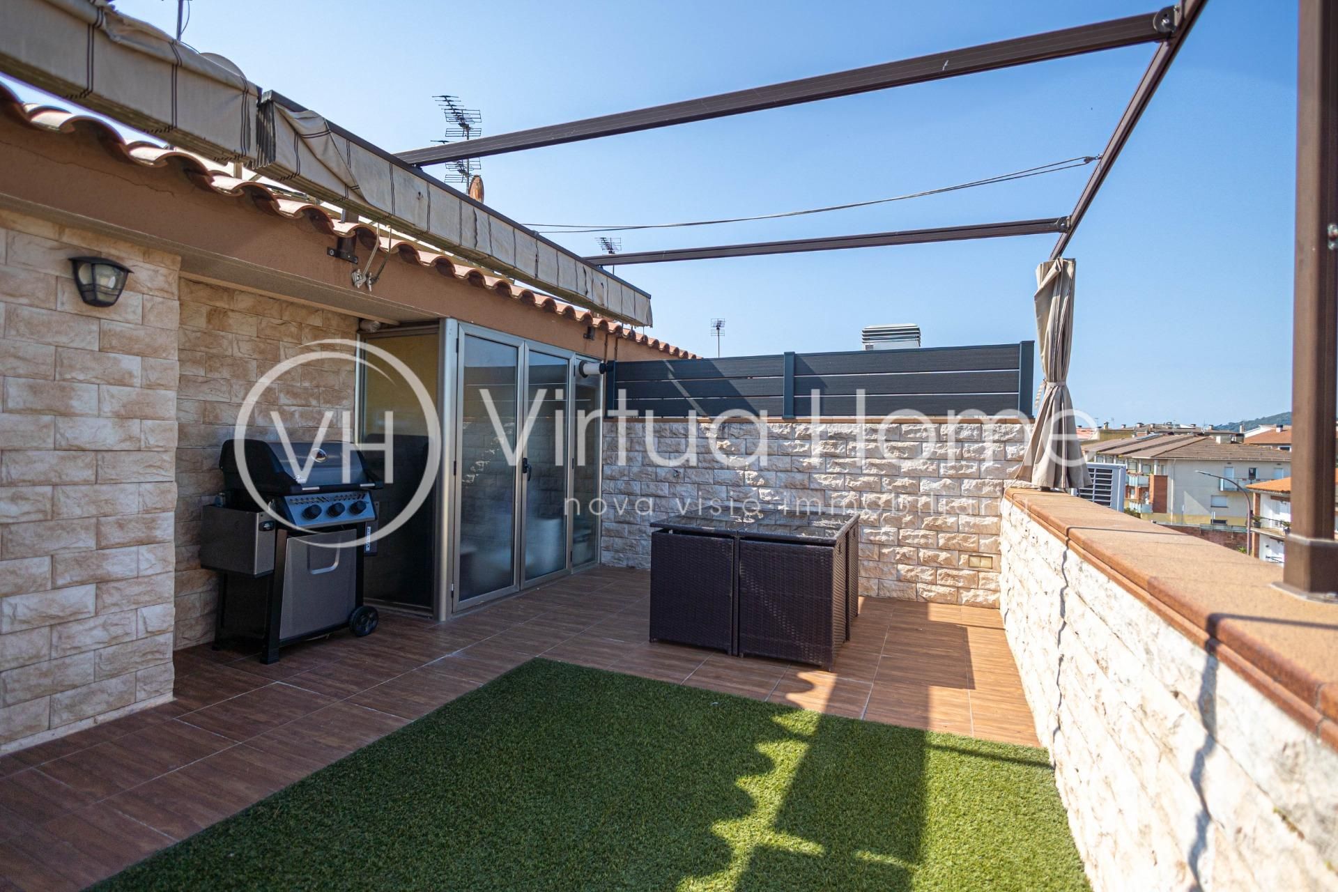 Terrasse von Dachboden zum verkauf in Palafolls mit Klimaanlage, Heizung und Parkett