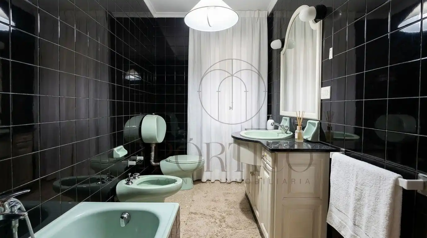 Bathroom of Houses for sale in Vigo   with Heating, Private garden and Terrace