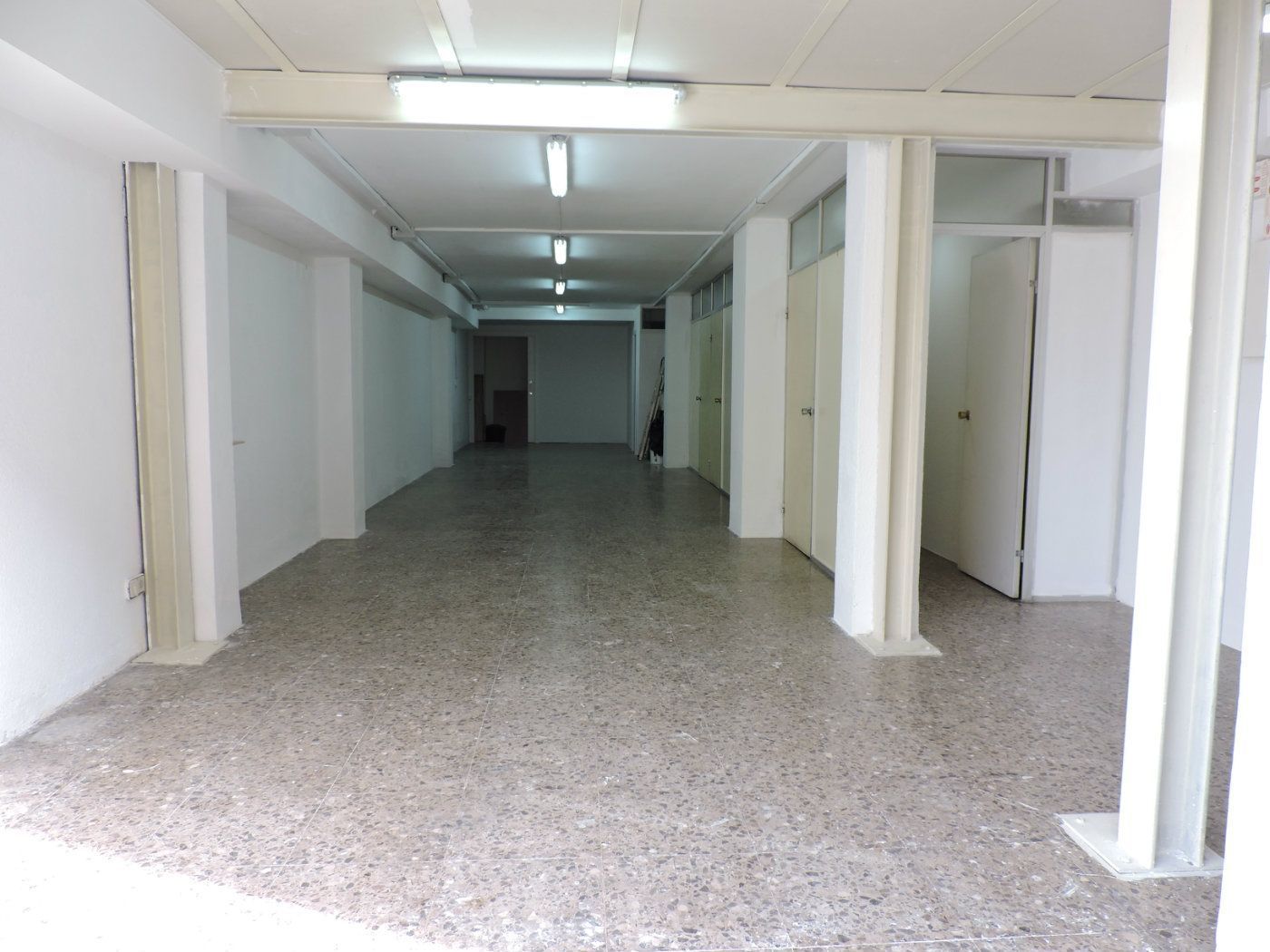 Premises for sale in Sabadell  with Air Conditioner and Furnished