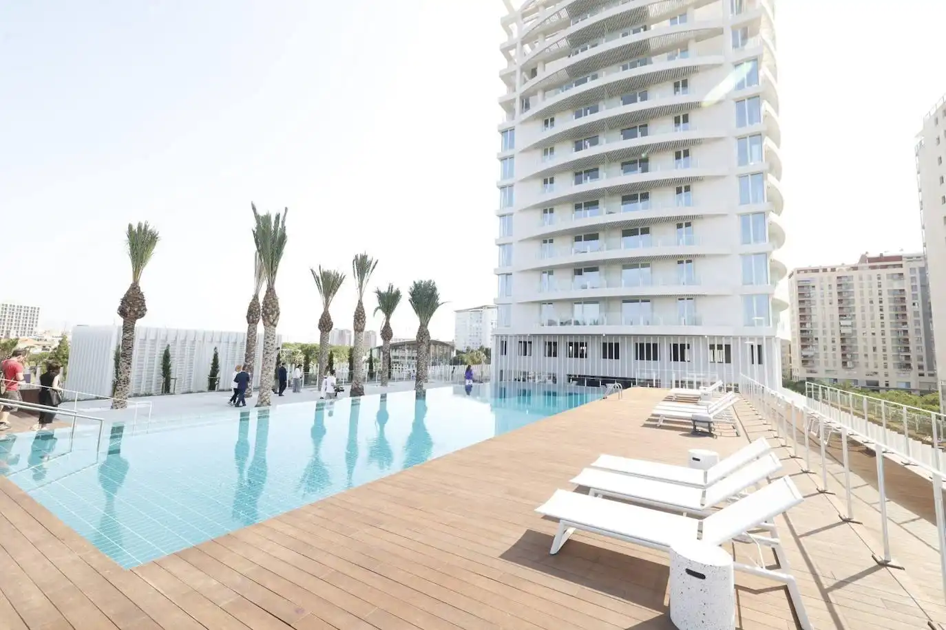 Piscina de Apartament de lloguer en Valencia amb Aire condicionat, Jardí privat i Terrassa