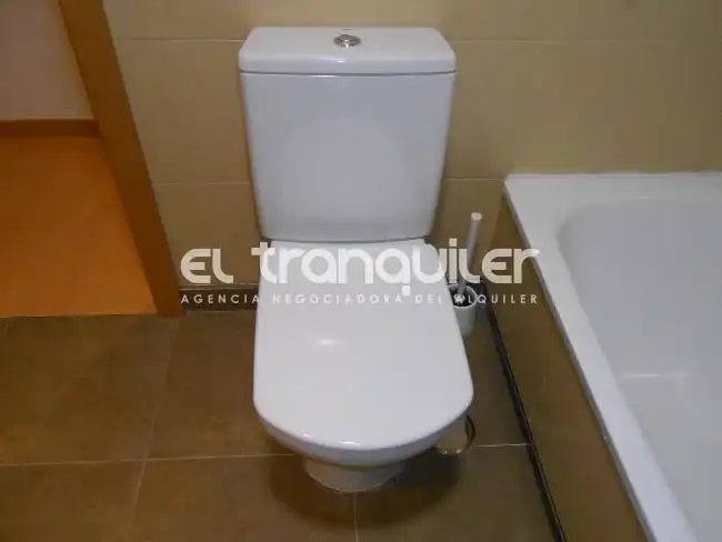 Bany de Pis de lloguer en Leganés amb Terrassa, Traster i Piscina