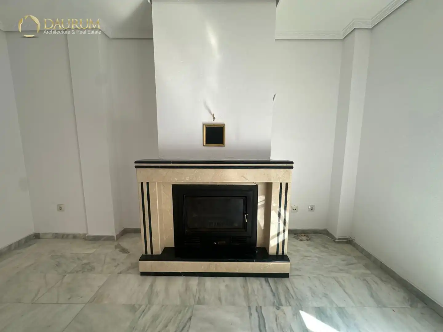 Sala d'estar de Casa adosada en venda en Sevilla amb Aire condicionat, Calefacció i Terrassa