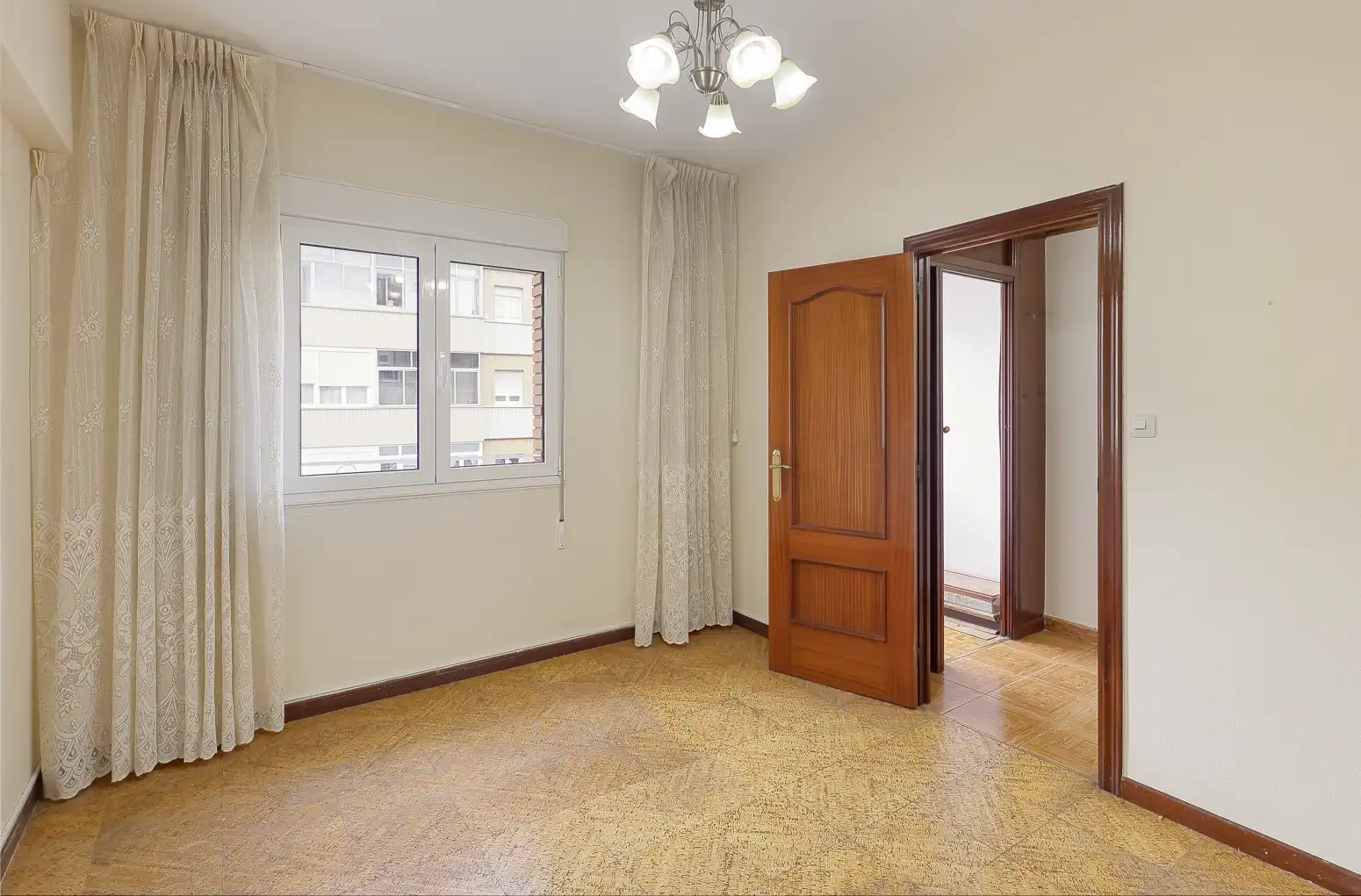 Habitación de Piso en venta en Gijón 