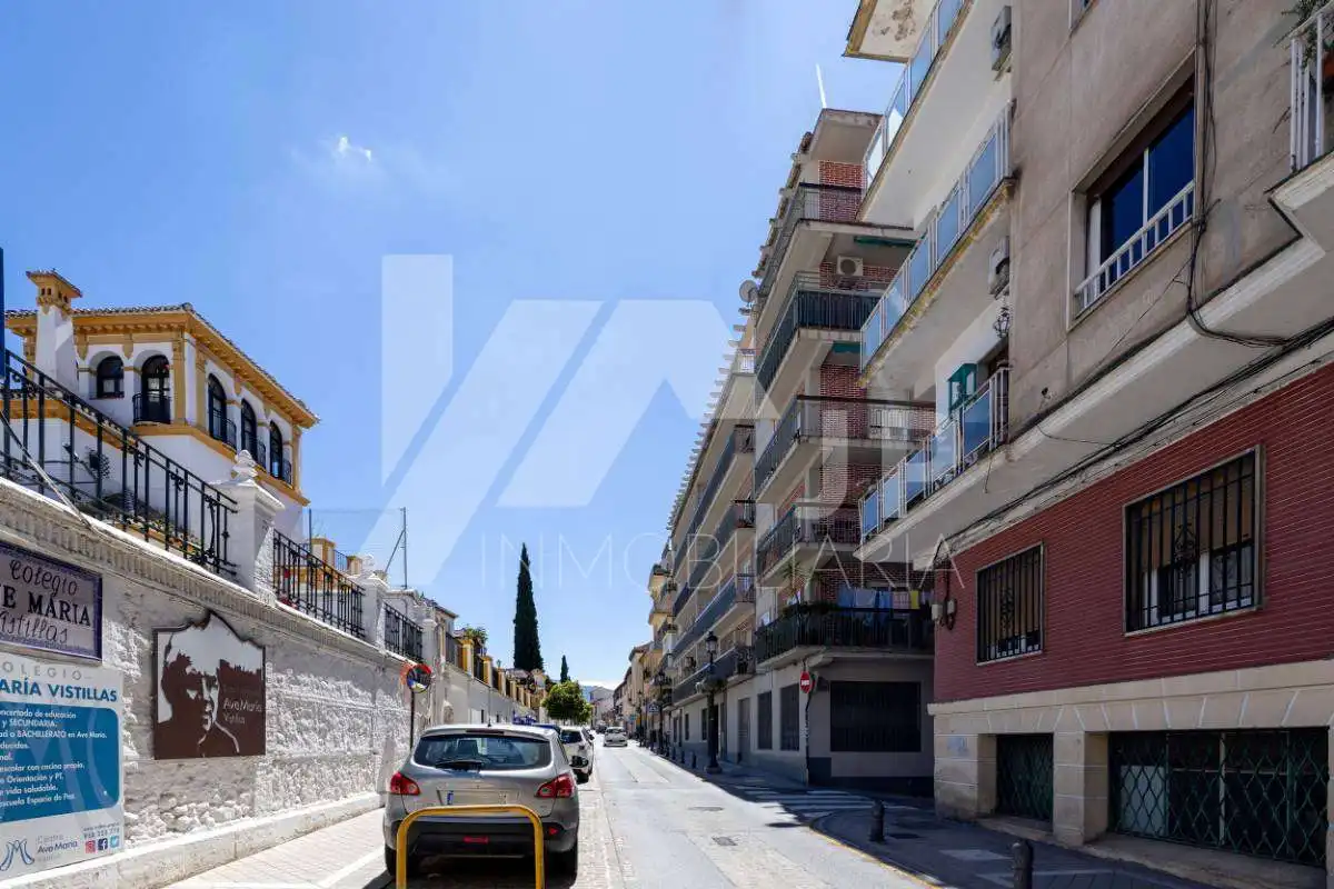 Außenansicht von Wohnung zum Verkauf in Granada mit Klimaanlage, Heizung und Terrasse