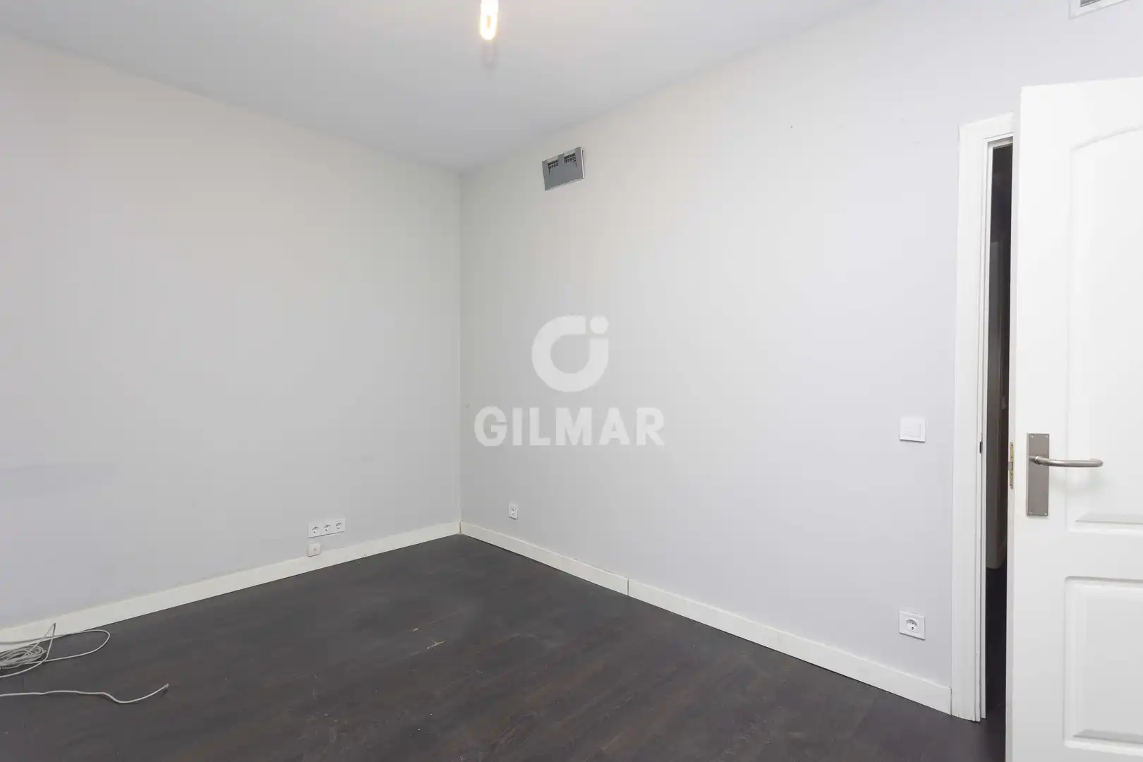 Habitación de Piso en venta en Madrid con Calefacción