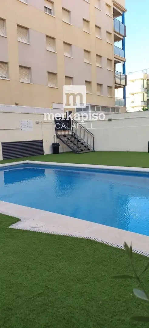 Piscina de Piso en venta en Calafell con Aire acondicionado, Terraza y Piscina
