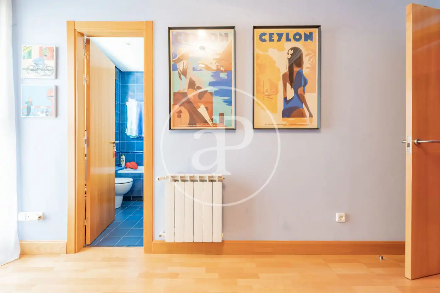 Habitación de Casa adosada en venta en Madrid con Aire acondicionado, Calefacción y Jardín privado