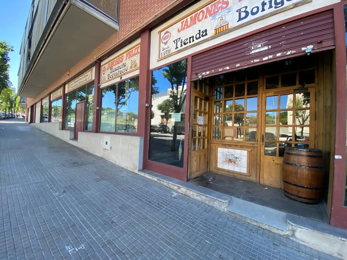 Locale commerciale in affitto a Avinguda Comas i Solà 2