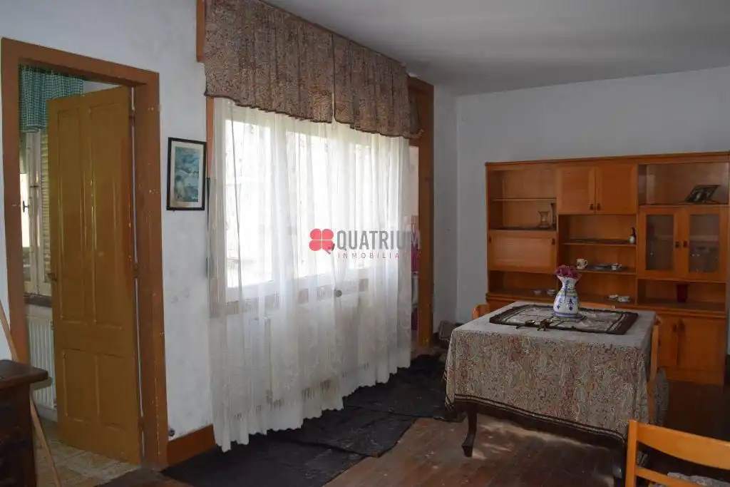 Schlafzimmer von Einfamilien-Reihenhaus zum Verkauf in A Estrada  mit Privatgarten, Terrasse und Balkon