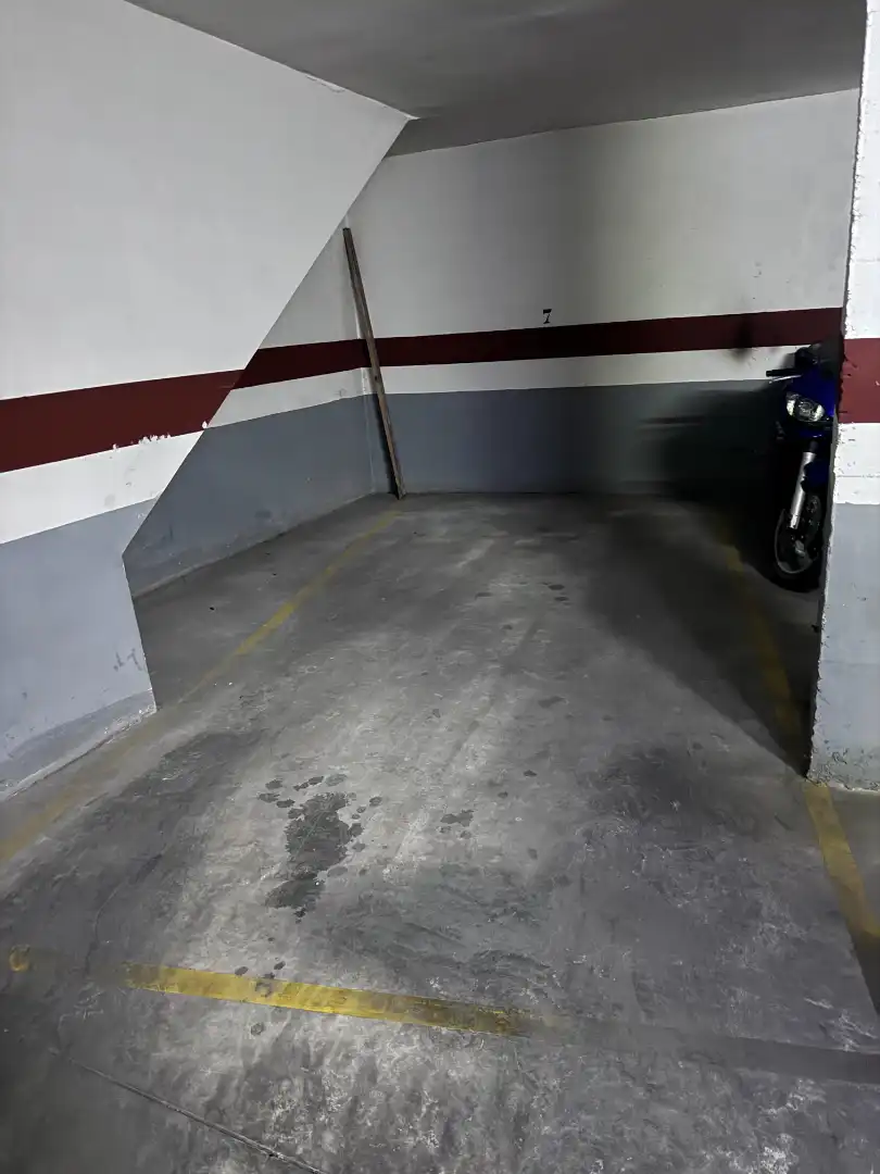 Parking de Piso en venta en Xirivella con Aire acondicionado, Amueblado y Balcón