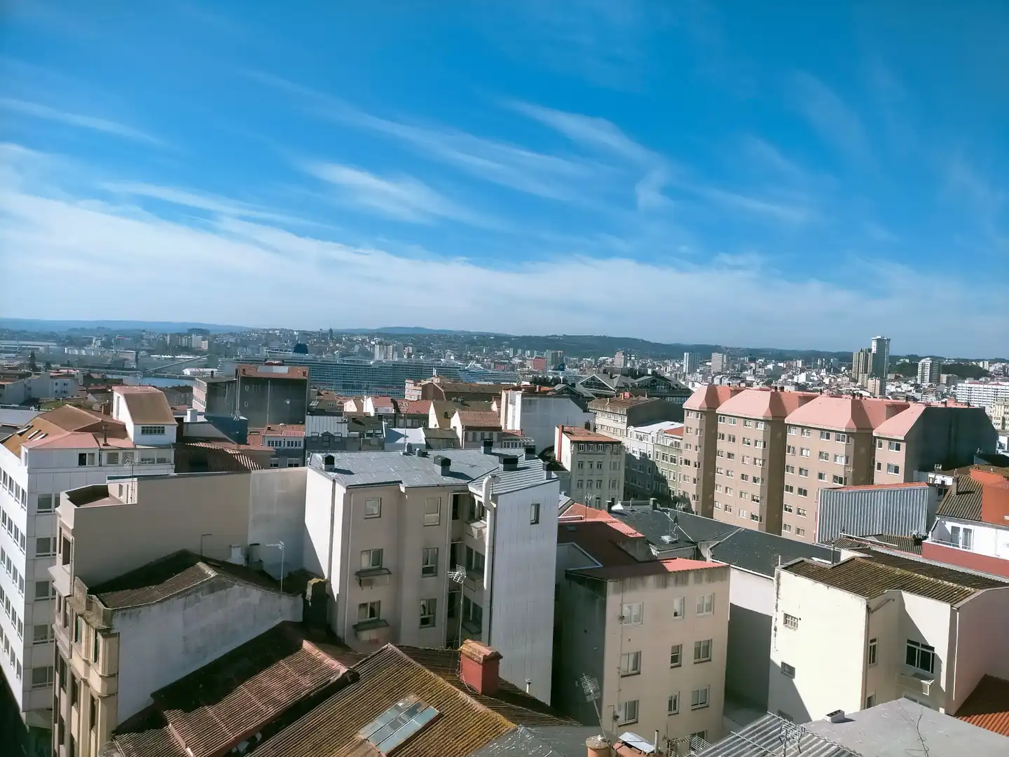 Vista exterior de Piso de alquiler en A Coruña Capital  con Calefacción, Amueblado y Horno