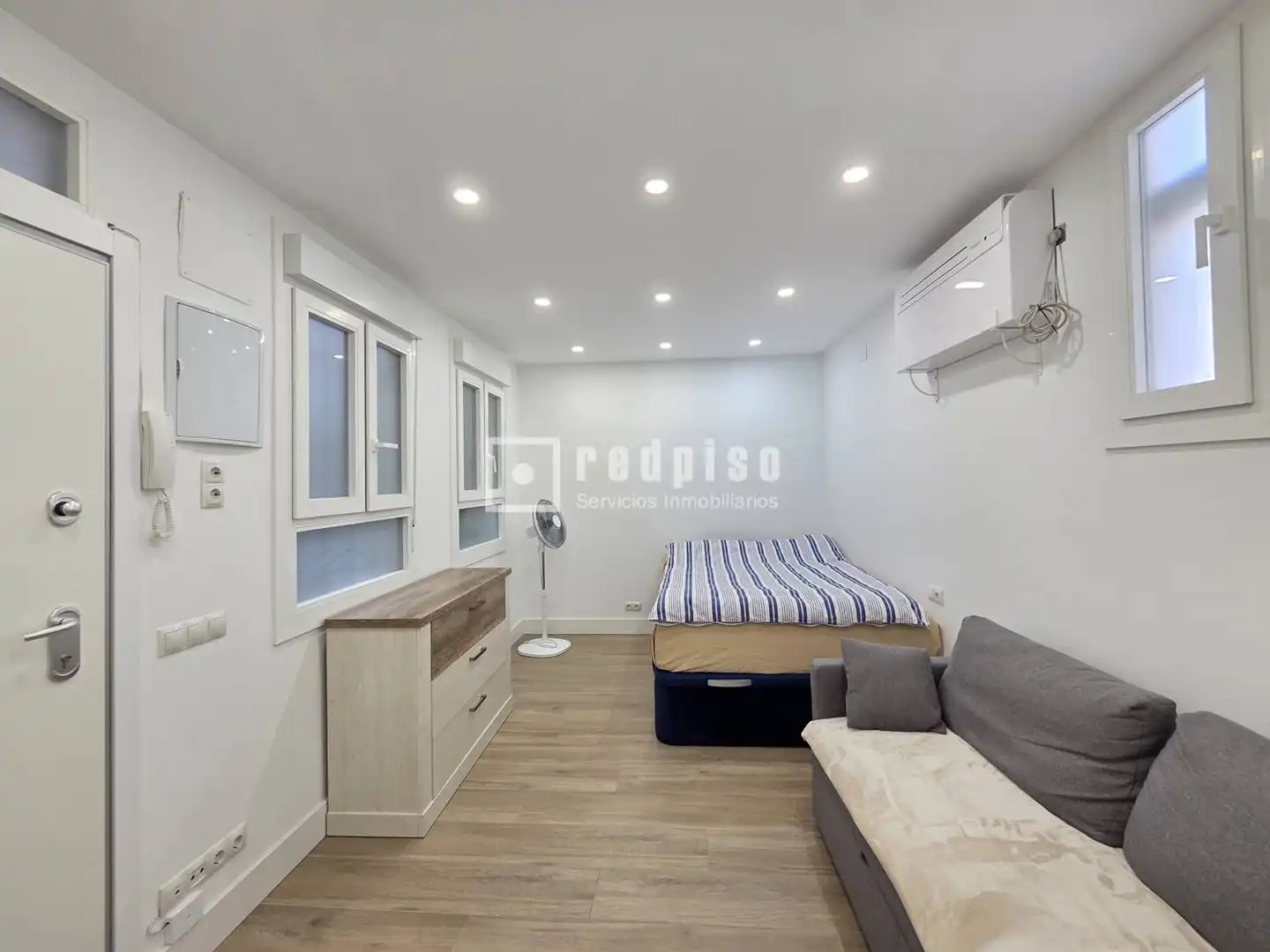 Schlafzimmer von Wohnung zum Verkauf in  Madrid Capital mit Klimaanlage und Heizung