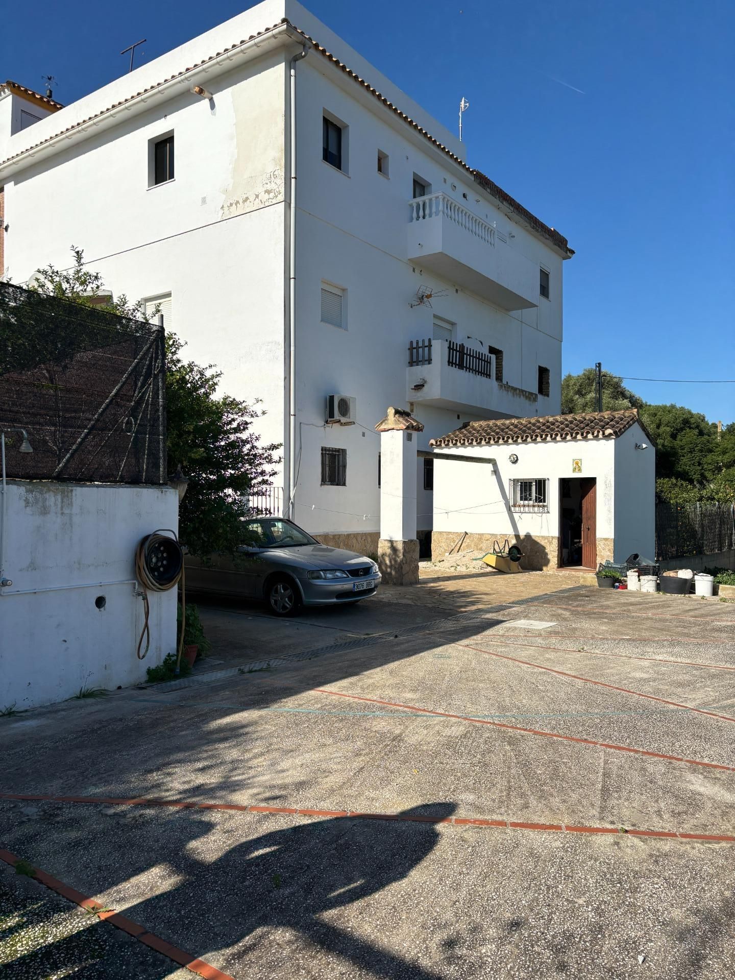 Vista exterior de Finca rústica en venda en Barbate amb Aire condicionat, Jardí privat i Traster