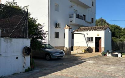 Vista exterior de Finca rústica en venda en Barbate amb Aire condicionat, Jardí privat i Traster