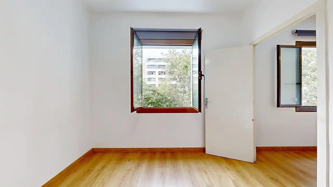 Dormitori de Pis en venda en Barcelona amb Parquet
