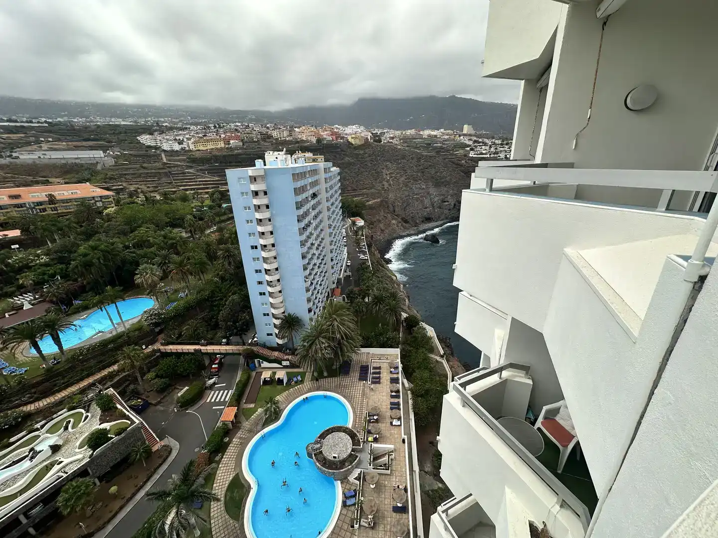 Exterior view of Study for rent in Puerto de la Cruz  with Air Conditioner, Swimming Pool and Balcony