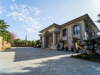 Exterior view of House or chalet for sale in Marbella  with Air Conditioner, Heating and Private garden