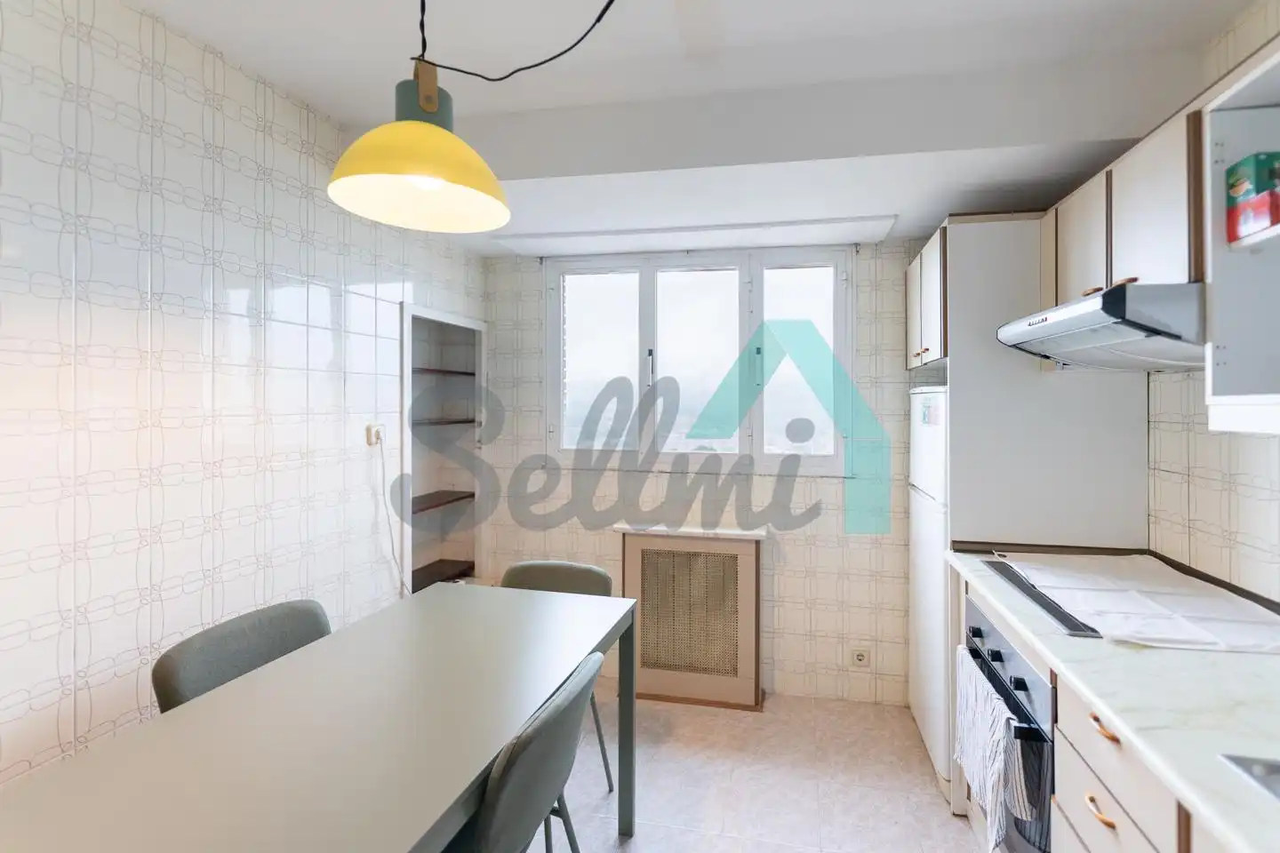 Küche von Wohnung zur Miete in Oviedo  mit Heizung, Parkett und Terrasse