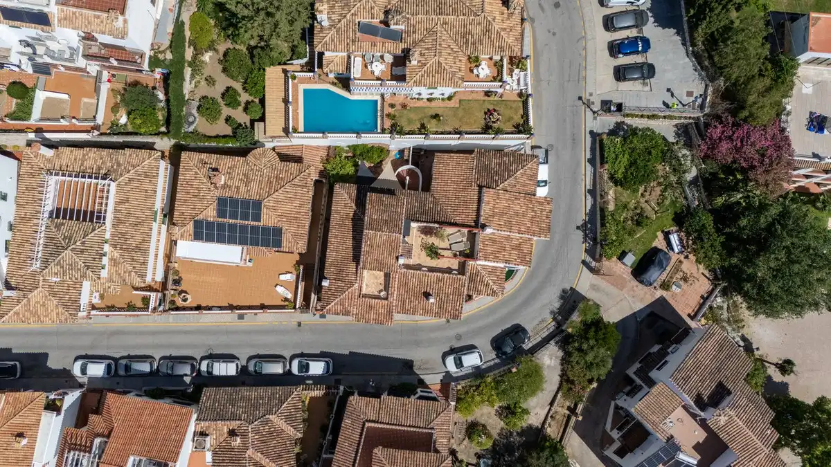 Vista exterior de Casa adosada en venda en Mijas amb Aire condicionat, Terrassa i Traster