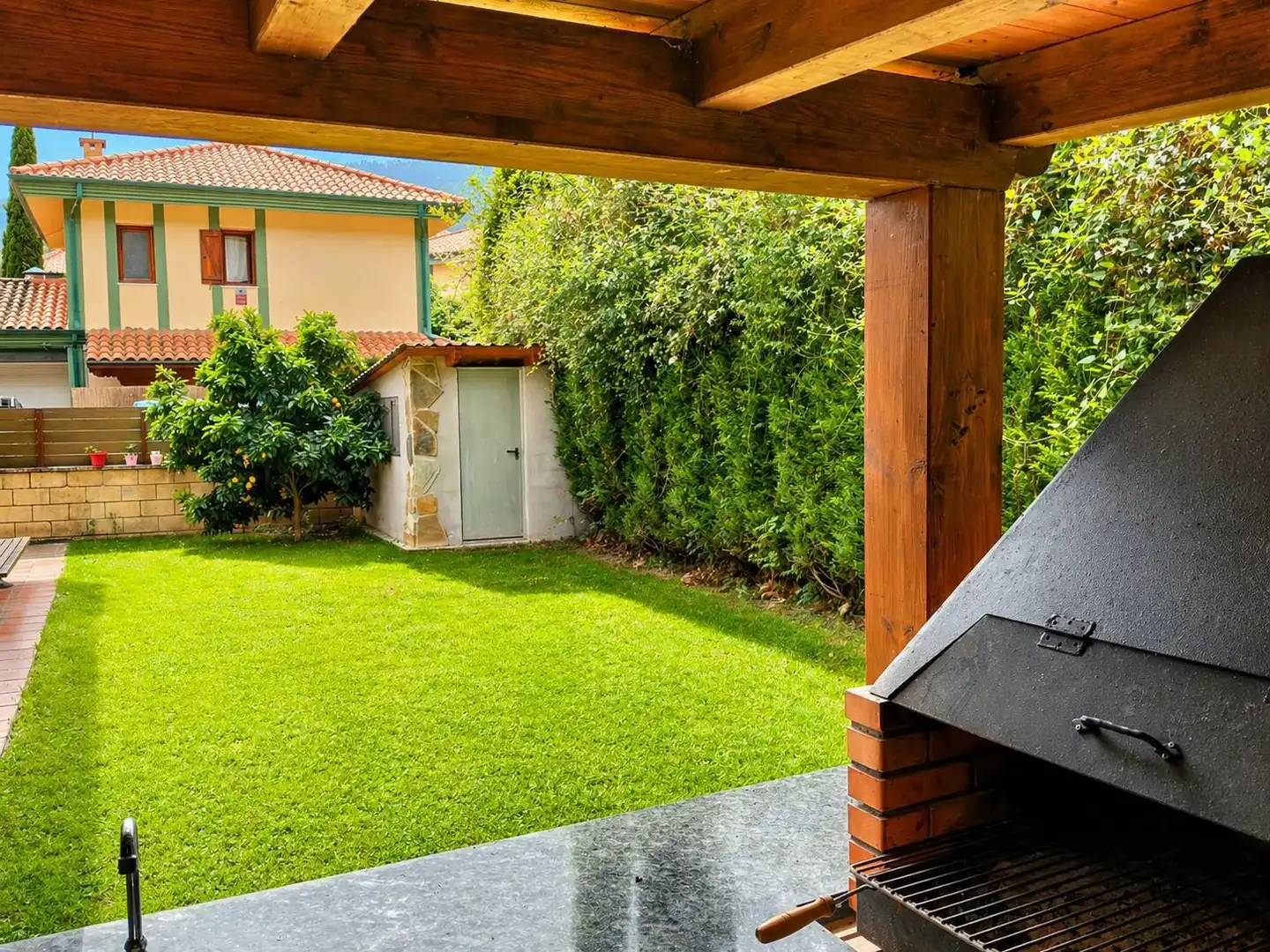 Terraza de Casa o chalet en venta en Castro-Urdiales con Calefacción, Jardín privado y Terraza