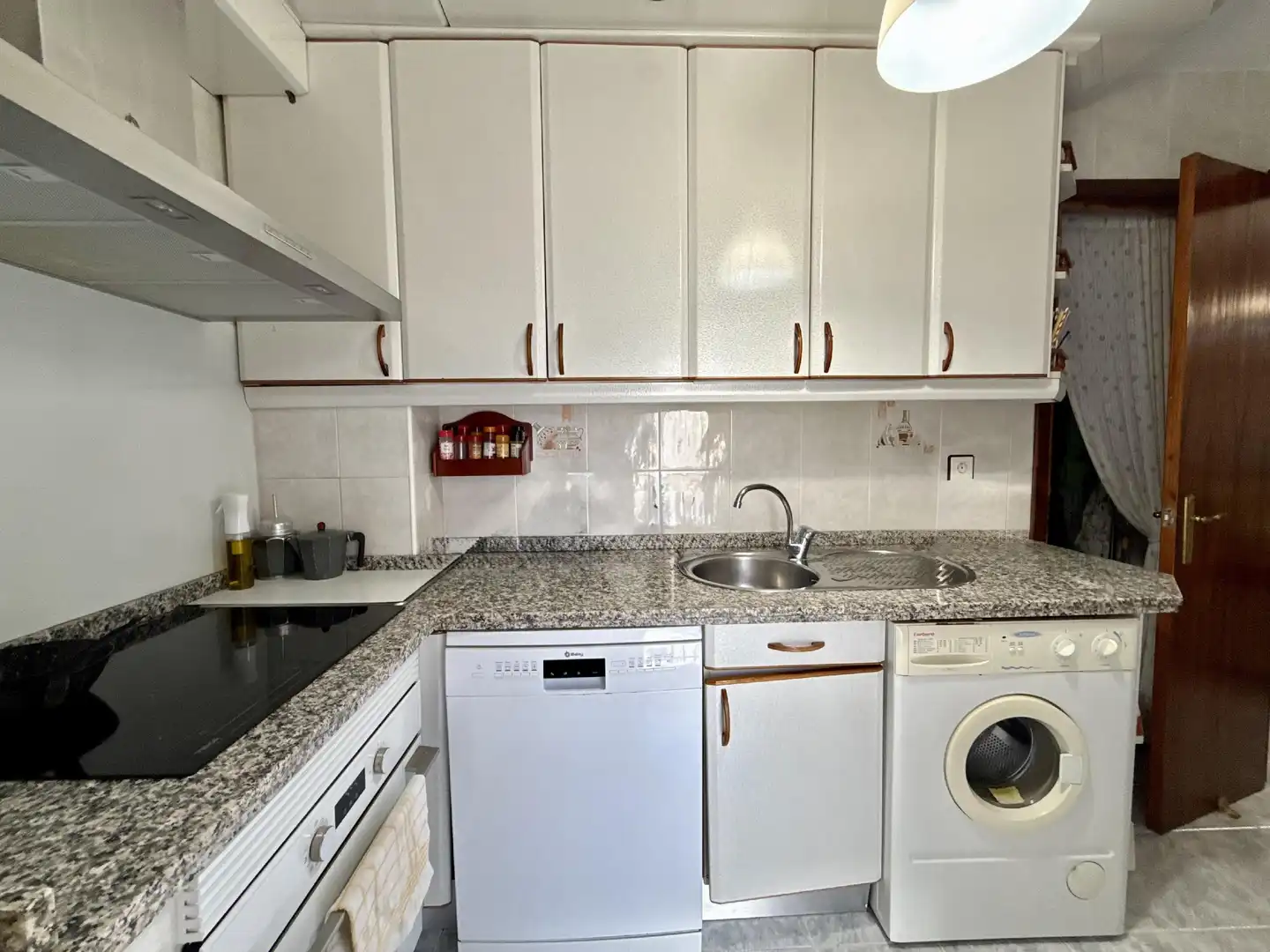 Kitchen of Flat for sale in El Torno   with Air Conditioner, Terrace and Balcony
