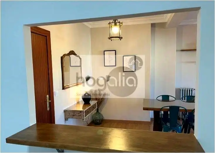 Dining room of Flat for rent in Sevilla  with Air Conditioner, Heating and Terrace