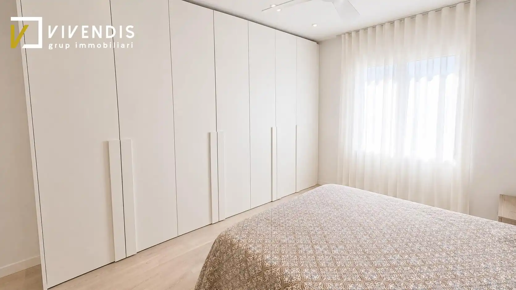 Habitación de Piso de alquiler en Lleida con Aire acondicionado, Calefacción y Amueblado