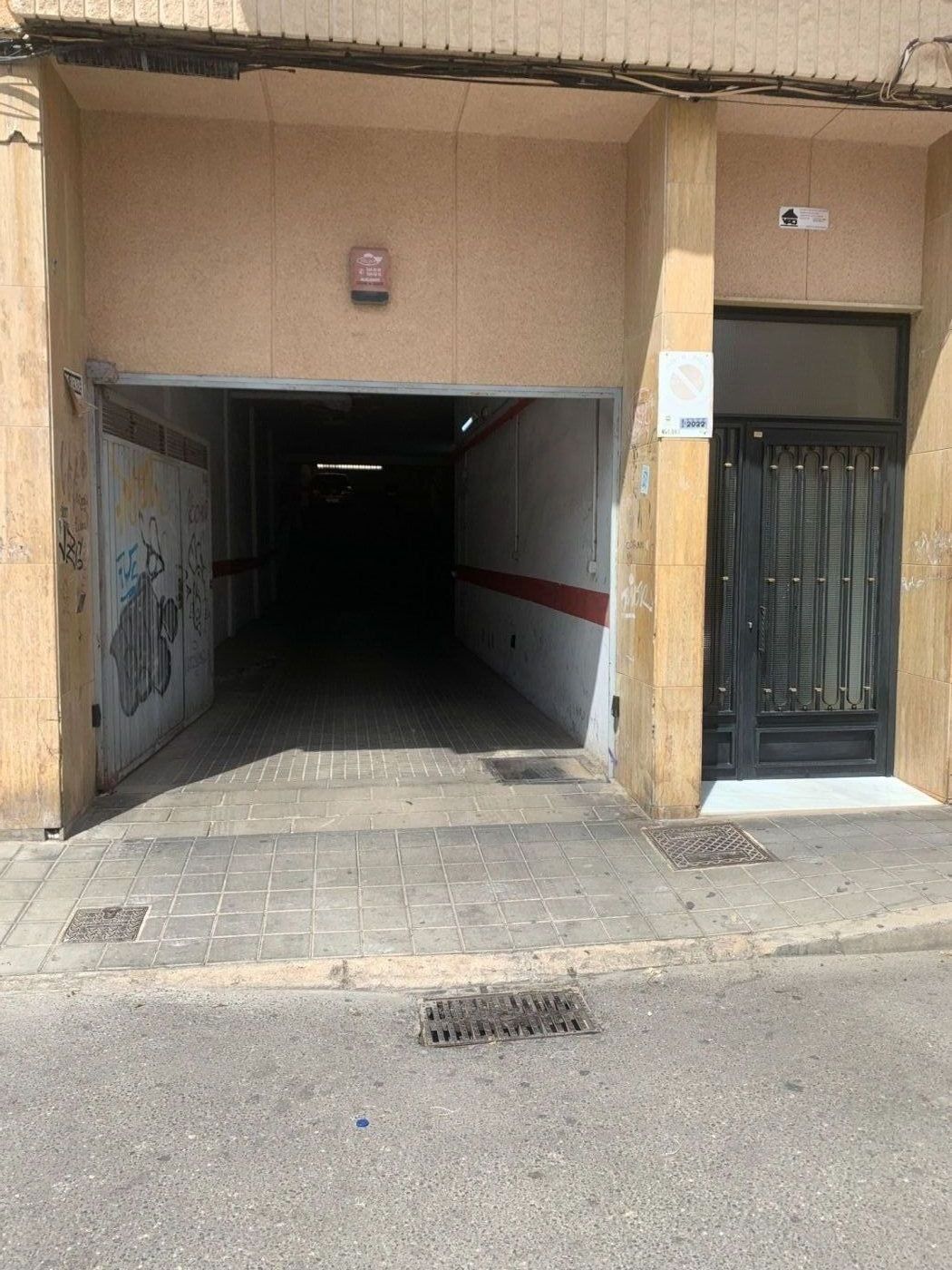 Garaje de alquiler en Calle Doctor Sapena, 33, Pla de Bon Repós