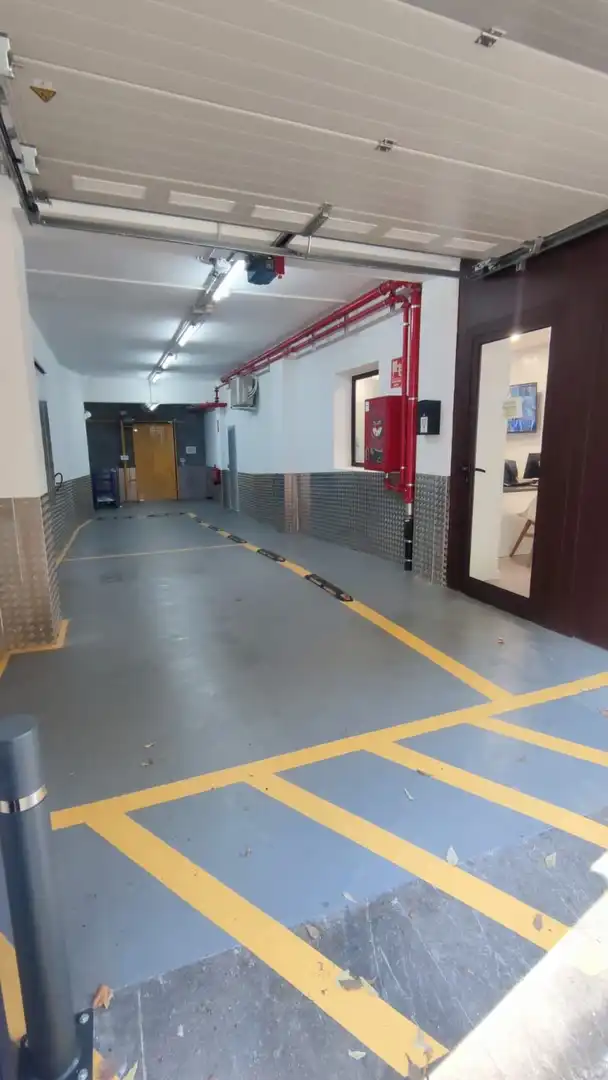 Parkplatz von Lagerraum zur Miete in Barcelona mit Alarm