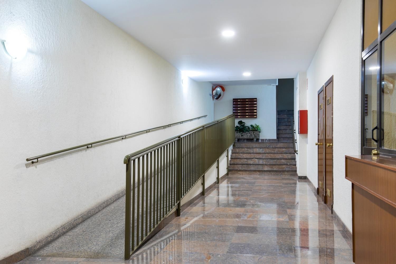 Flat for sale in  Zaragoza Capital  with Air Conditioner, Heating and Terrace