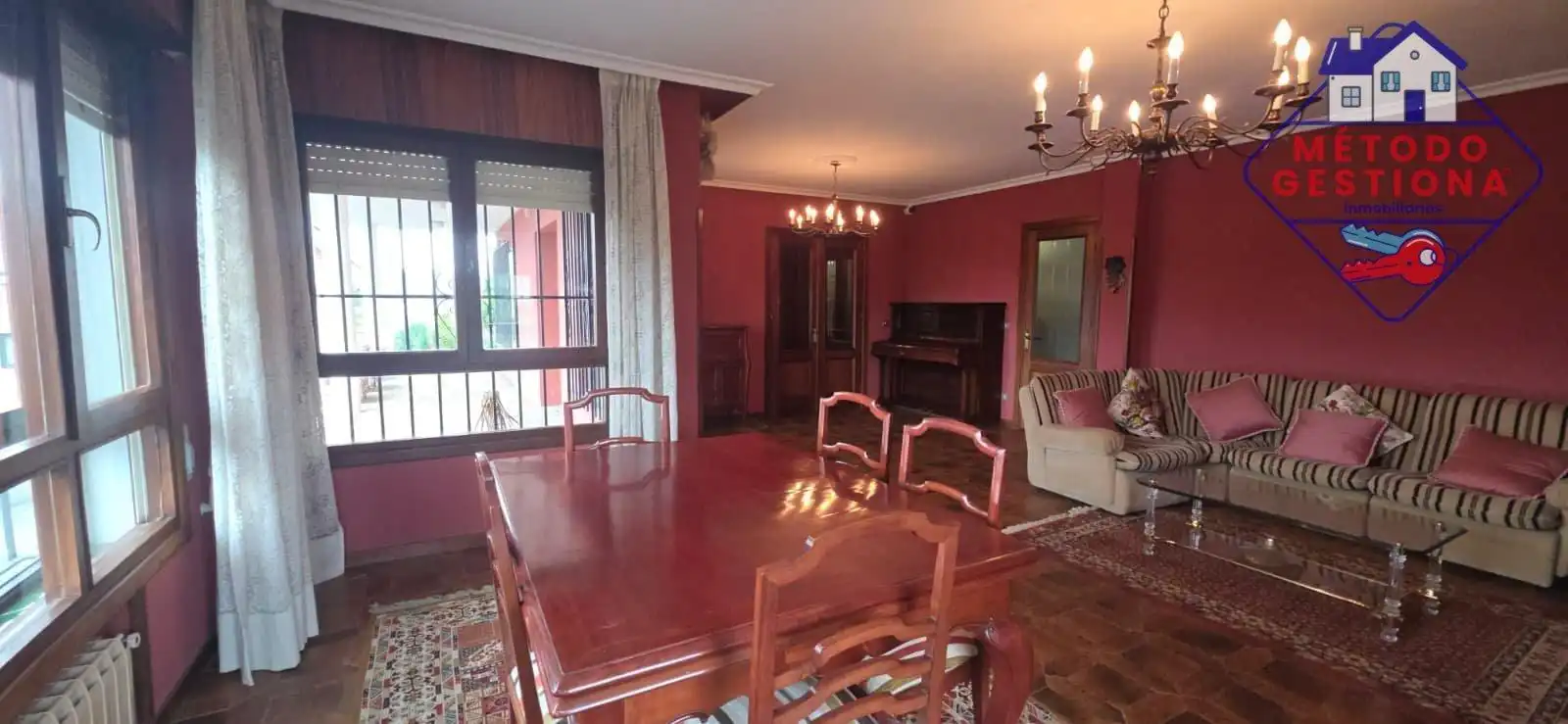 Comedor de Casa o chalet en venta en Camargo con Jardín privado y Piscina