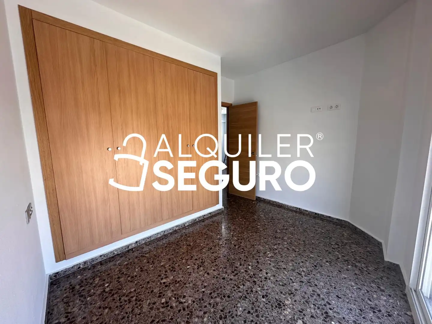 Schlafzimmer von Wohnung zur Miete in Benaguasil mit Klimaanlage und Terrasse