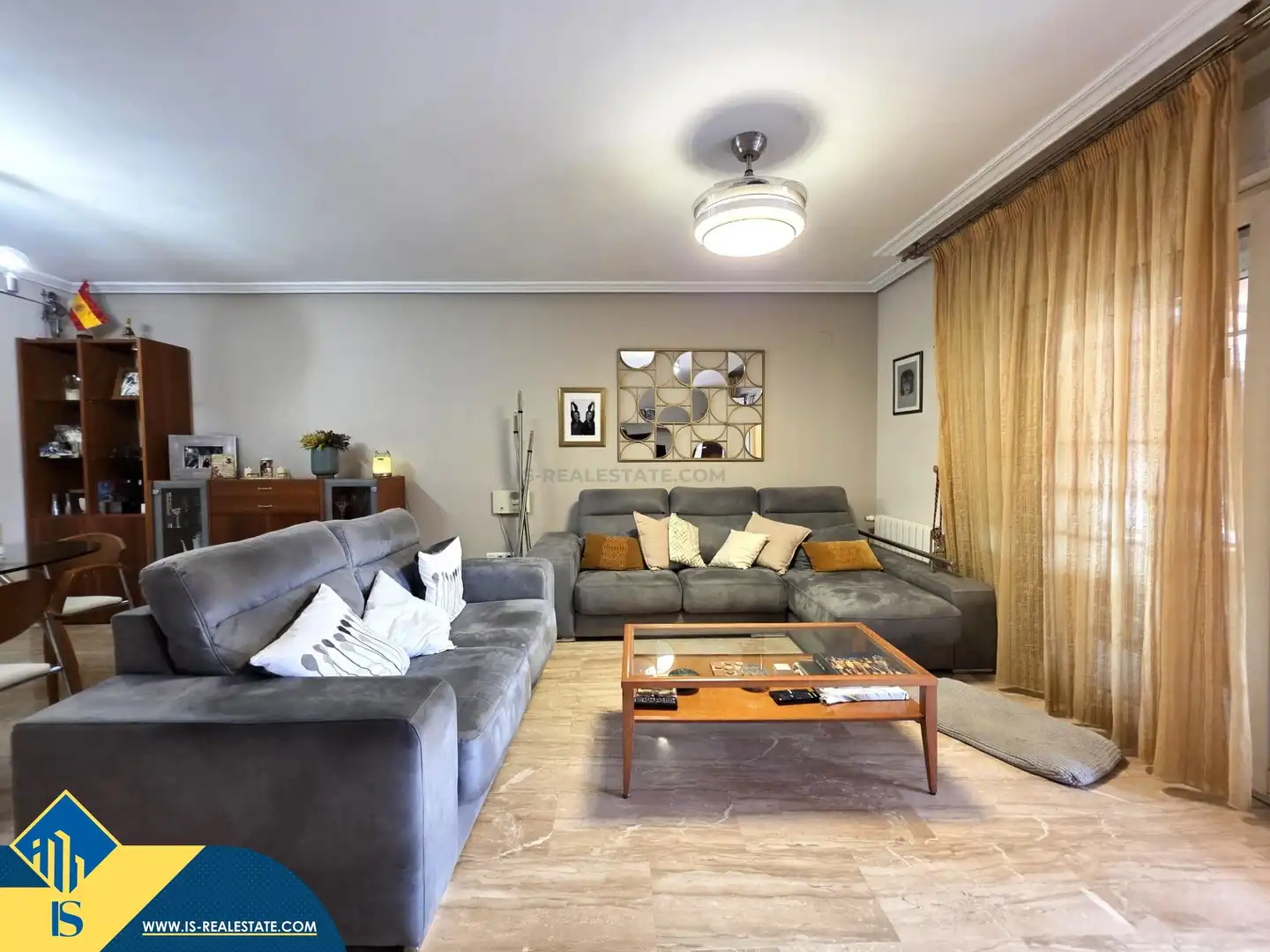 Living room of Houses for sale in Alicante / Alacant  with Terrace, Furnished and Community pool