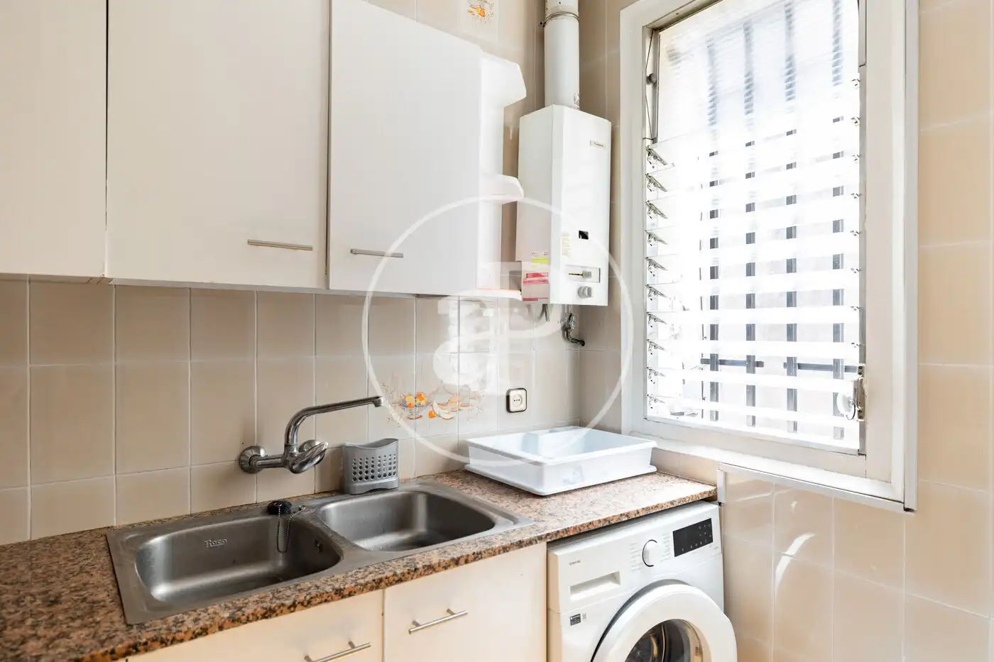 Kitchen of Flat for sale in Barcelona  with Heating, Furnished and Balcony