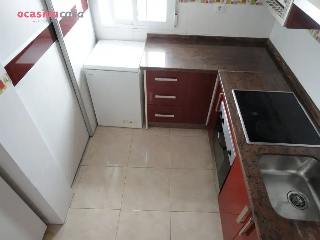 Flat with lift to rent in Beiro, imagen 6
