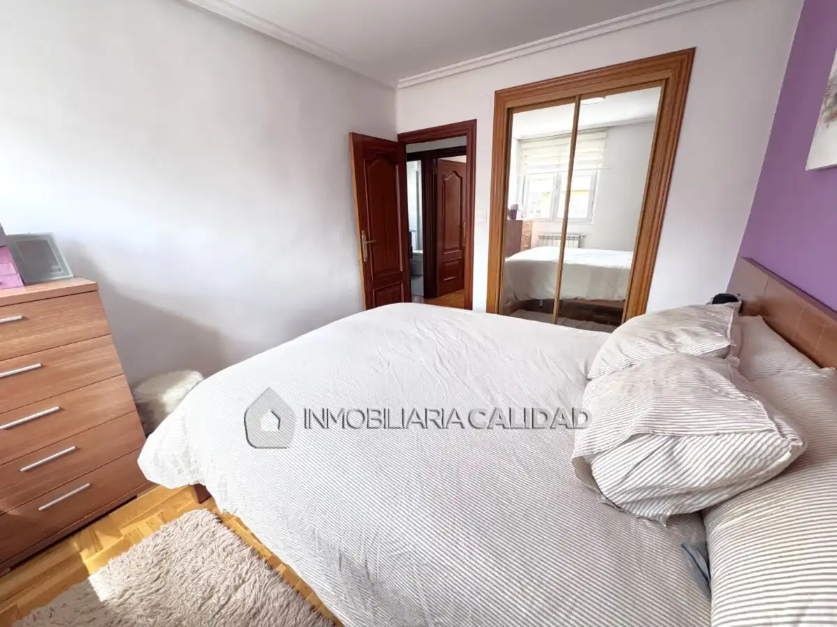 Habitación de Piso en venta en Burgos con Calefacción